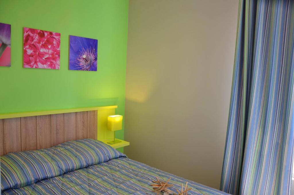 Lagrange Grand Bleu Vacances - Residence La Grenadine Марсилан Стая снимка