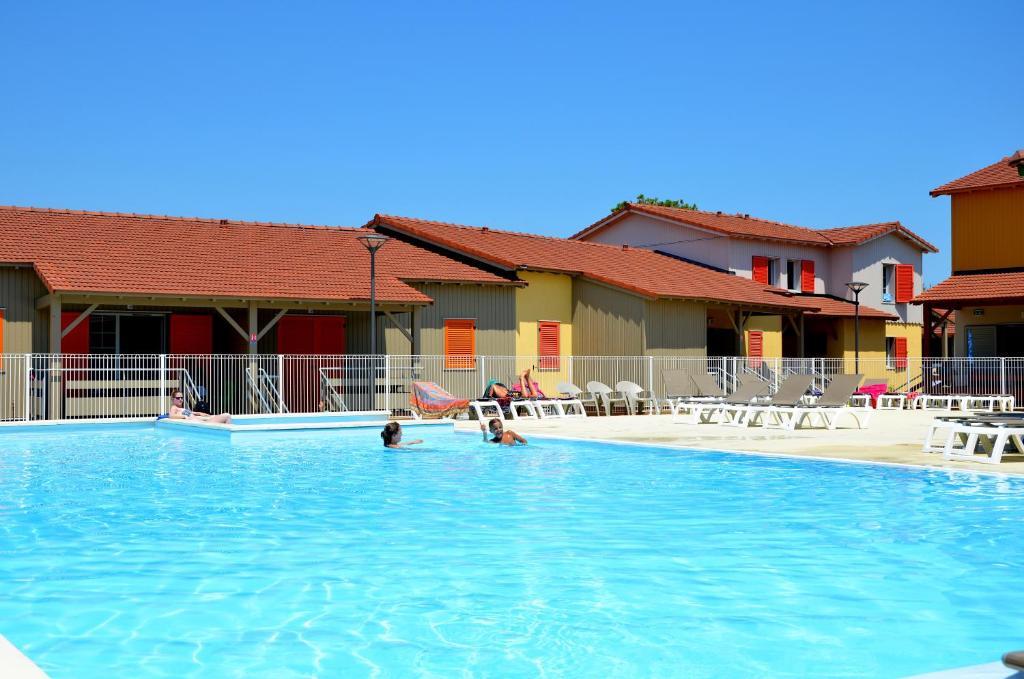 Lagrange Grand Bleu Vacances - Residence La Grenadine Марсилан Екстериор снимка