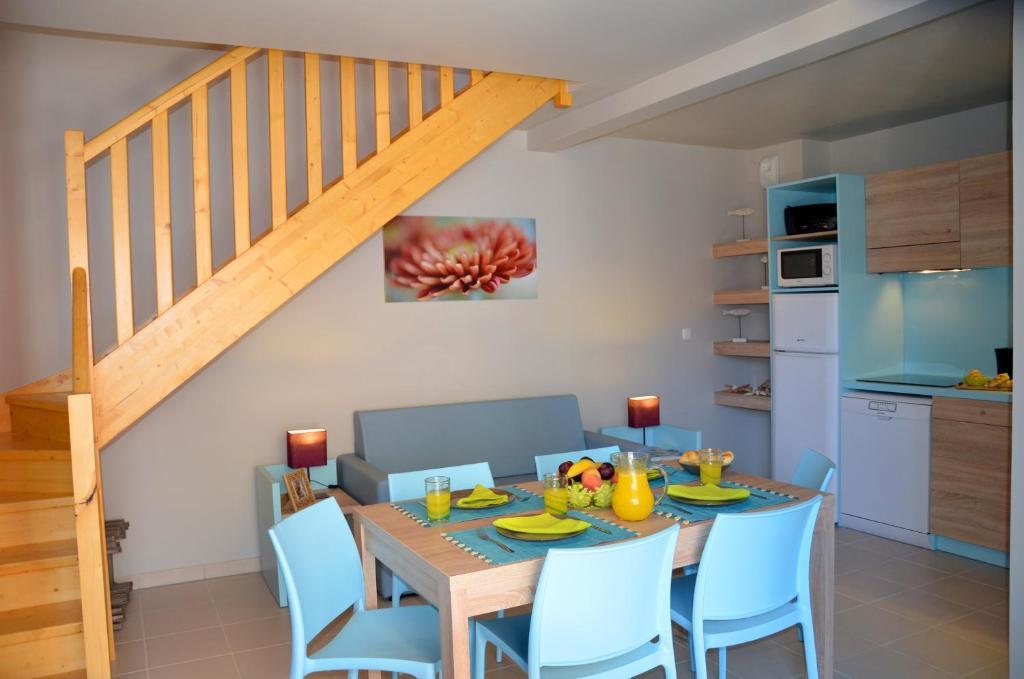 Lagrange Grand Bleu Vacances - Residence La Grenadine Марсилан Стая снимка